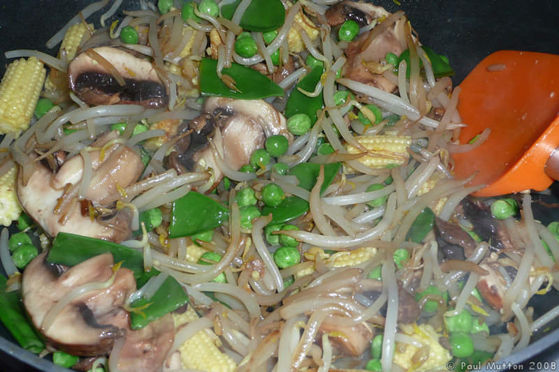 P1000270 Mushroom Sweetcorn and Pea stir fry